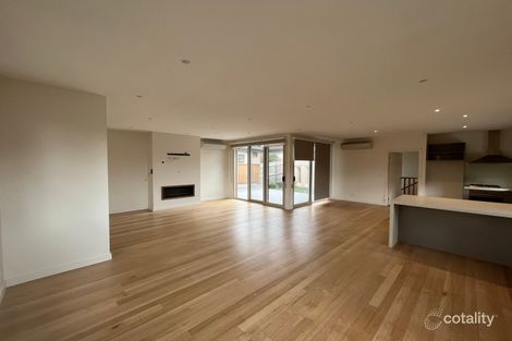 Property photo of 1/10 Winbirra Parade Ashwood VIC 3147
