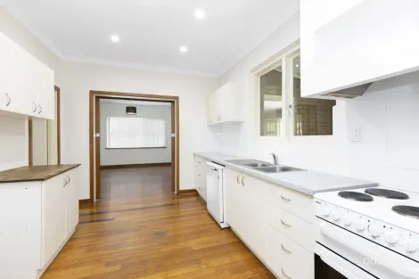 Property photo of 20 Sullivan Street Beckenham WA 6107