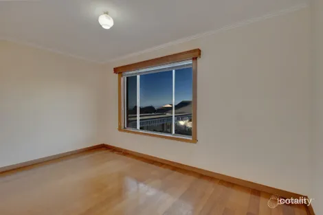 Property photo of 6 Long Street Penguin TAS 7316
