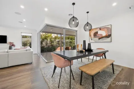 Property photo of 42 Wavertree Crescent Werribee VIC 3030