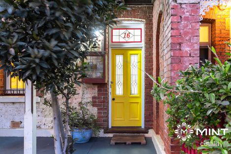 16 Tydeman Rd, North Fremantle, WA 6159