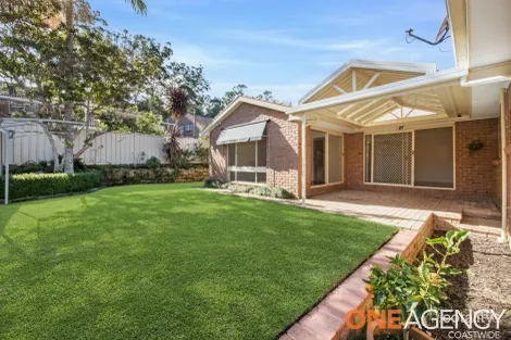 18 Michele Cl, Green Point, NSW 2251