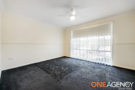 Property photo of 18 Michele Close Green Point NSW 2251