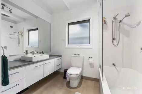 Property photo of 82 Second Avenue Rosebud VIC 3939