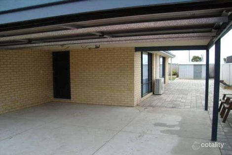 Property photo of 27 Turnstone Glade Bennett Springs WA 6063