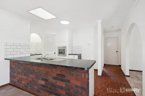 11 Bladon Way, Swan View, WA 6056