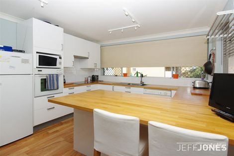 Property photo of 3/31 Ninth Avenue Coorparoo QLD 4151