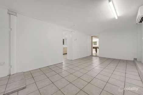 Property photo of 30 Hansen Crescent Clinton QLD 4680