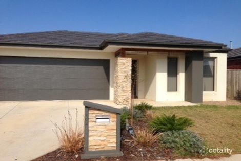 Property photo of 102 Hamish Drive Tarneit VIC 3029