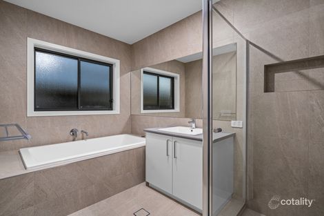 Property photo of 9 Grimsby Street Thurgoona NSW 2640