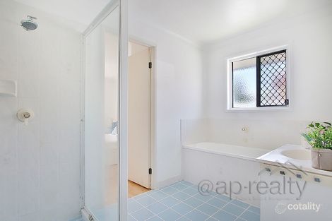 Property photo of 4 Potoroo Close Doolandella QLD 4077