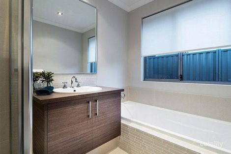 Property photo of 2/2 Jacques Place Orelia WA 6167