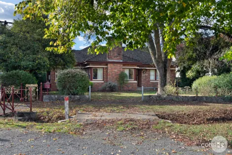 1724 Sturt St, Lake Wendouree, VIC 3350