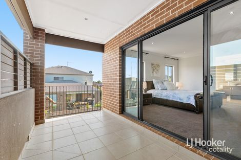 Property photo of 39 Neighbourhood Grove Point Cook VIC 3030