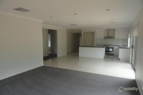 Property photo of 16 Anteah Road Maiden Gully VIC 3551