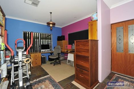 Property photo of 13 Queenscliff Rise Greenfields WA 6210