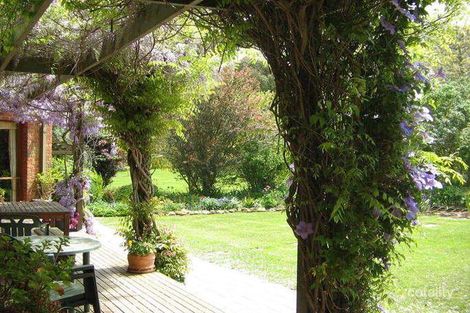 Property photo of 153 Waterfalls Road Mount Macedon VIC 3441