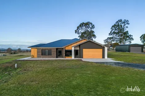Property photo of 95 Five Acre Row Westbury TAS 7303