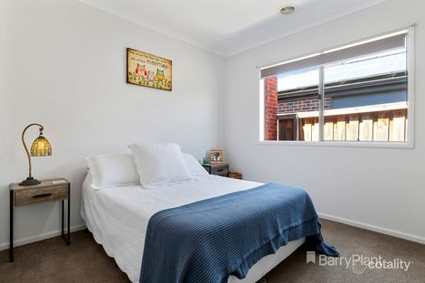 Property photo of 31 Peterborough Drive Doreen VIC 3754