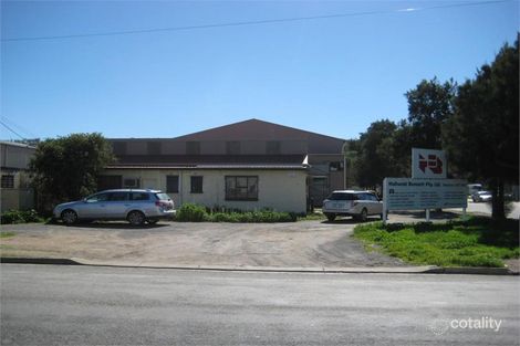 14 Ninth St, Wingfield, SA 5013