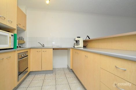 Property photo of 4/9 Bright Avenue Labrador QLD 4215