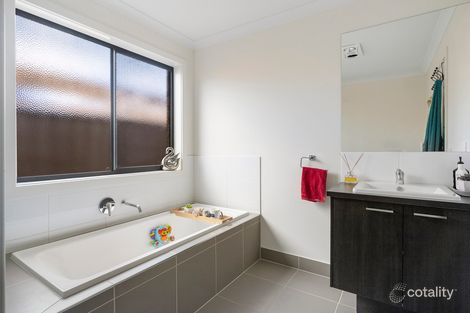 Property photo of 48 Cosgrove Drive Maddingley VIC 3340