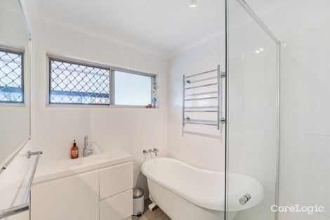 Property photo of 22 Sunstone Street Manly West QLD 4179