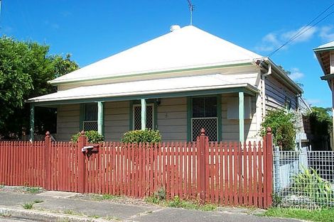 6 Buxton St, Adamstown, NSW 2289