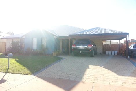Property photo of 3 Gascoyne Circle Millbridge WA 6232