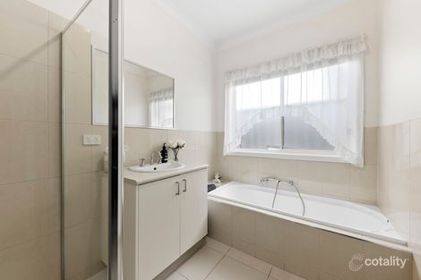 Property photo of 33A The Crossway Keilor East VIC 3033