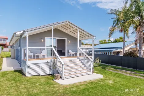 3 Lake St, Eden, NSW 2551