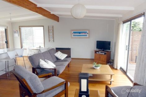 Property photo of 33 Palm Beach Avenue Cape Woolamai VIC 3925