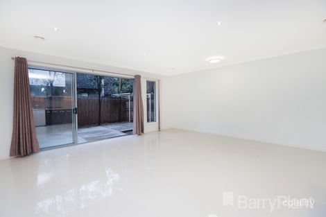 Property photo of 8 Florence Place Sunshine West VIC 3020