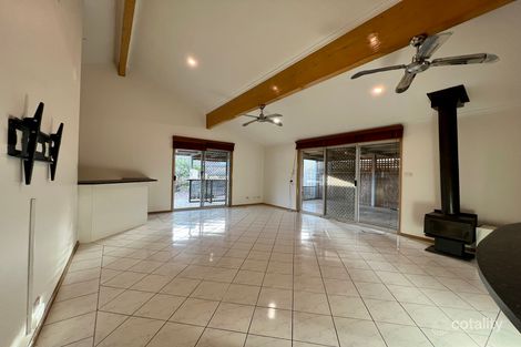 Property photo of 9 Karinya Close Werribee VIC 3030