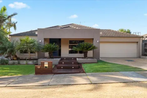 Property photo of 13 Wallaby Drive Rosebud VIC 3939
