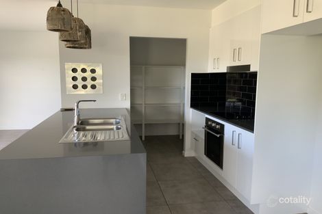 Property photo of 27 Bristlebird Circuit Forest Glen QLD 4556