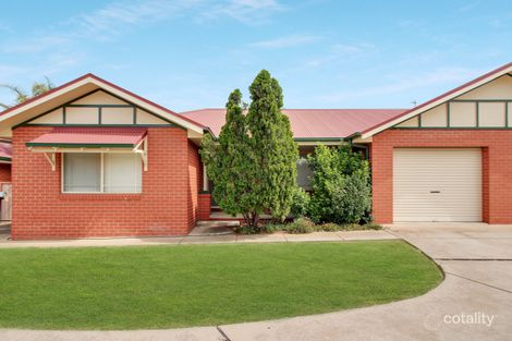 Property photo of 2 Bamarook Crescent Glenfield Park NSW 2650