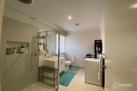 Property photo of 27 General Joshua Drive Hampton Park VIC 3976