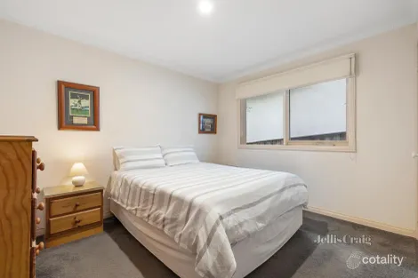 Property photo of 2/59 Batman Road Eltham VIC 3095
