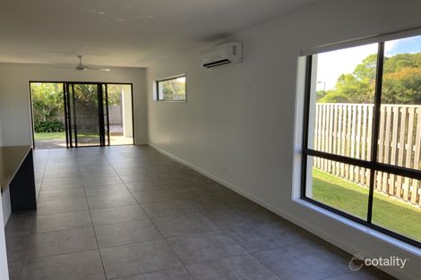 Property photo of 27 Bristlebird Circuit Forest Glen QLD 4556