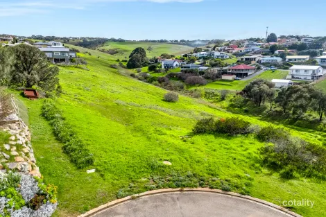 Property photo of 18 Encounter Terrace Encounter Bay SA 5211