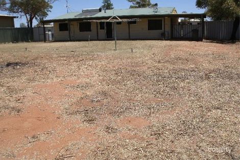 6 Richardson St, Mount Magnet, WA 6638