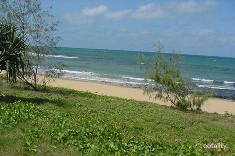 11 Raewood Cl, Coral Cove, QLD 4670