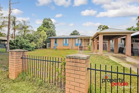 Property photo of 10 Blackwood Crescent Macquarie Fields NSW 2564