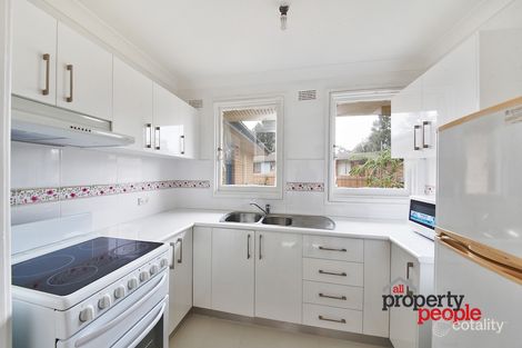 Property photo of 10 Blackwood Crescent Macquarie Fields NSW 2564