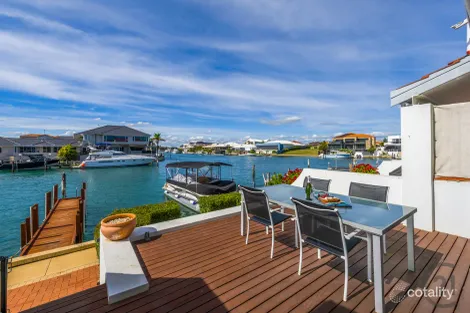 11/20 Baruna Ct, Halls Head, WA 6210