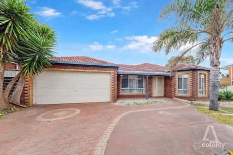 Property photo of 10 Treemont Court Cairnlea VIC 3023