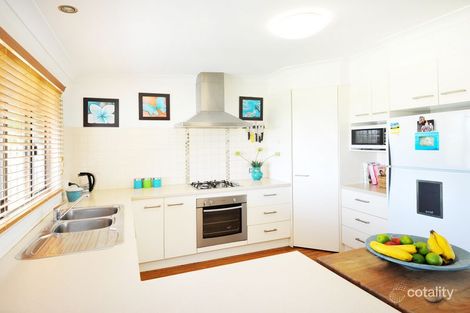 Property photo of 37 Arrawarra Road Arrawarra Headland NSW 2456