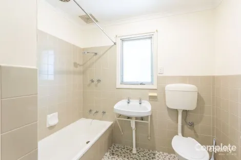 Property photo of 20 Hayes Crescent Mount Gambier SA 5290