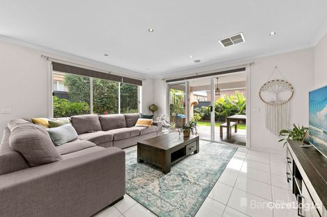 Property photo of 24 Cranbrook Circuit Officer VIC 3809